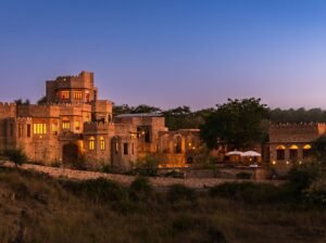 Raht Manmatha – A Fortress-Inspired Pre-Wedding Shoot Venue