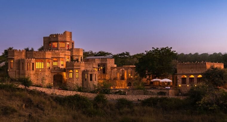 Raht Manmatha – A Fortress-Inspired Pre-Wedding Shoot Venue